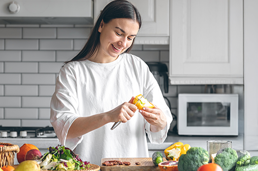 Microhábitos en la cocina para comer mejor durante el año linea original