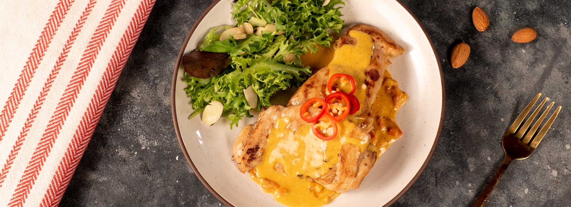 Filetes de pollo en salsa de coco