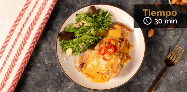 Filetes de pollo en salsa de coco