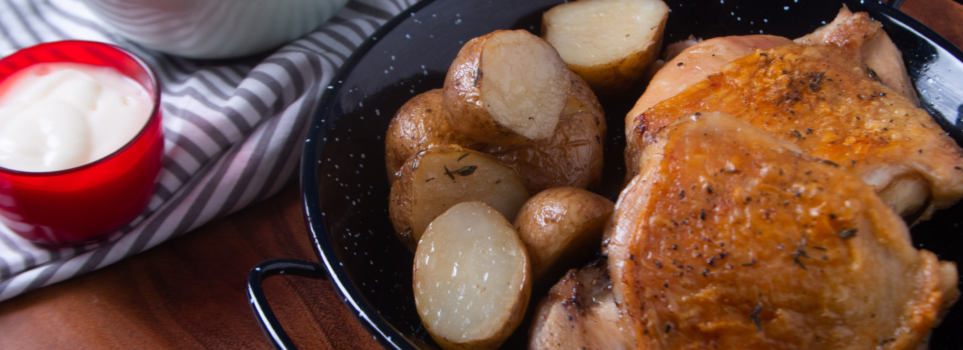 Receta Contramuslos con papas al romero y ajo