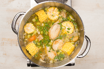 Sopa criolla de pollo